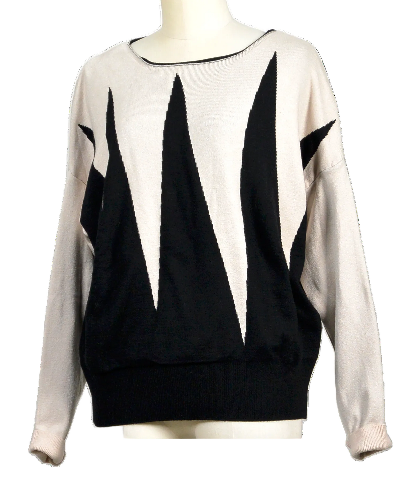 Maglione bianco e nero.